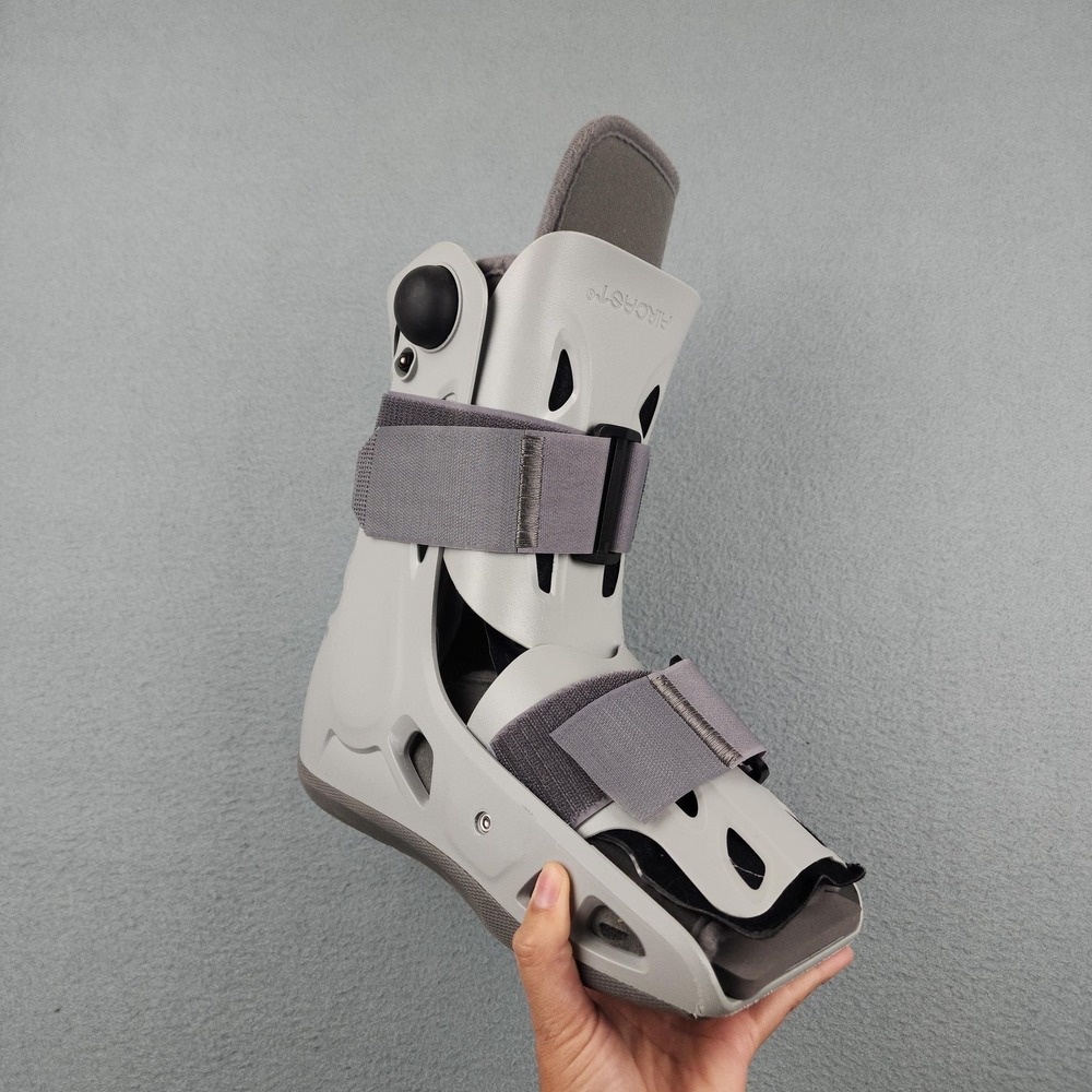 Aircast AirSelect Short Walking Boot Brace Medium SoftStrike Ortho Ankle Gray